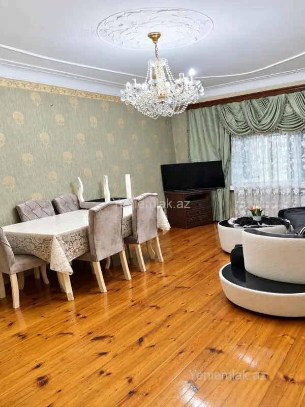 Satılır 3 otaqlı köhnə tikili 85 m²