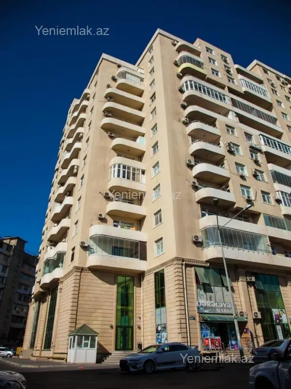 Satılır 3 otaqlı yeni tikili 133 m²