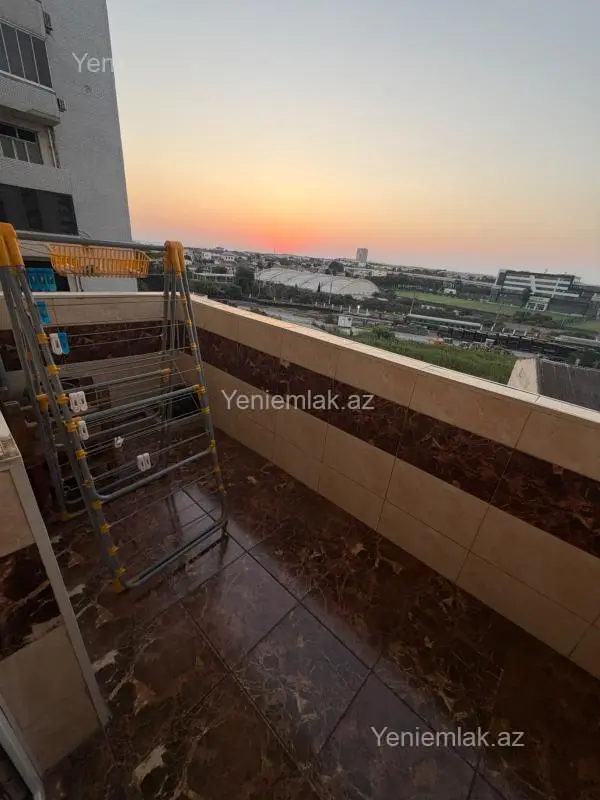 Satılır 4 otaqlı yeni tikili 120 m²