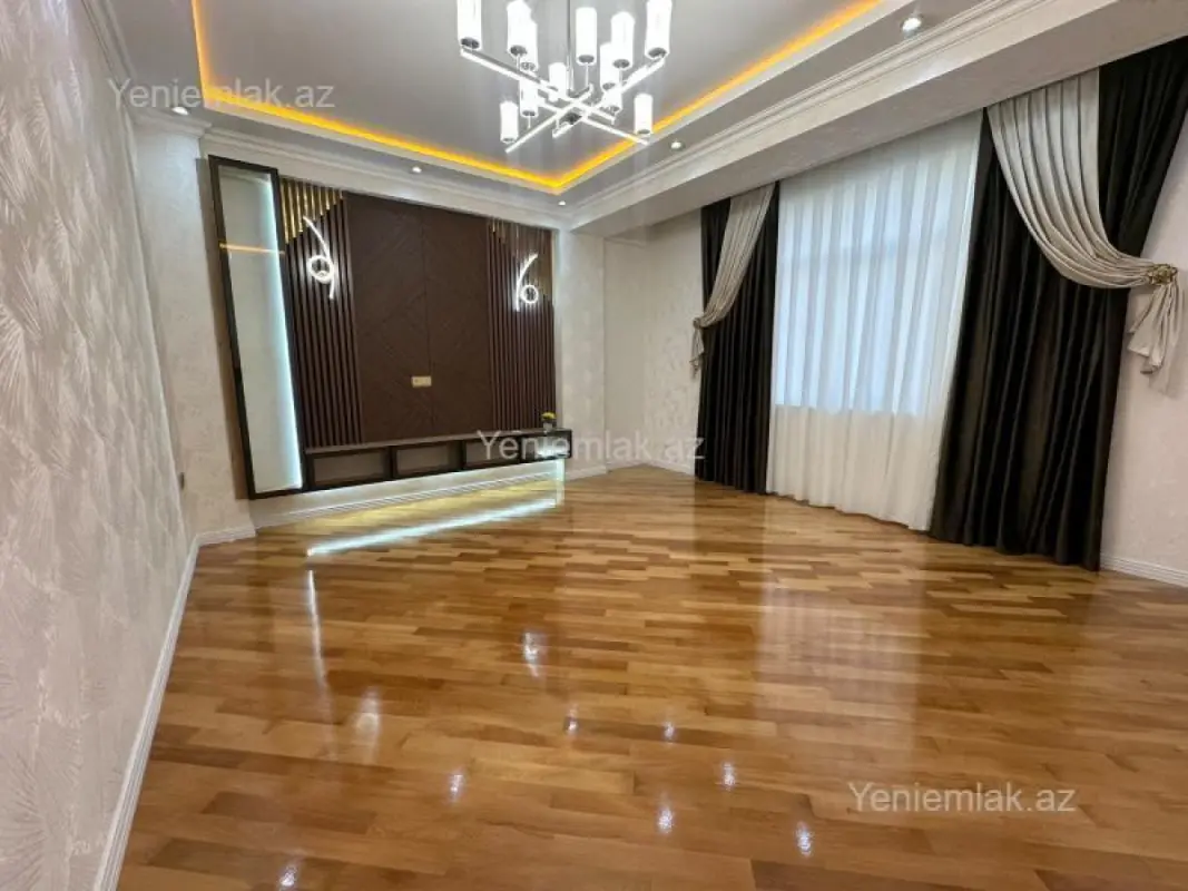 Satılır 3 otaqlı yeni tikili 110 m²