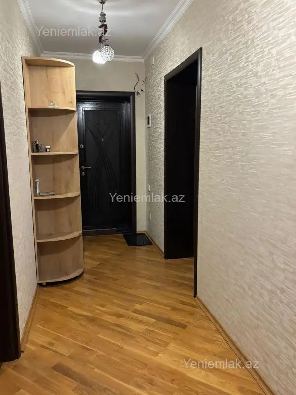 Satılır 3 otaqlı köhnə tikili 90 m²