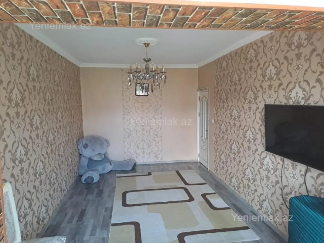 Satılır 3 otaqlı köhnə tikili 90 m²