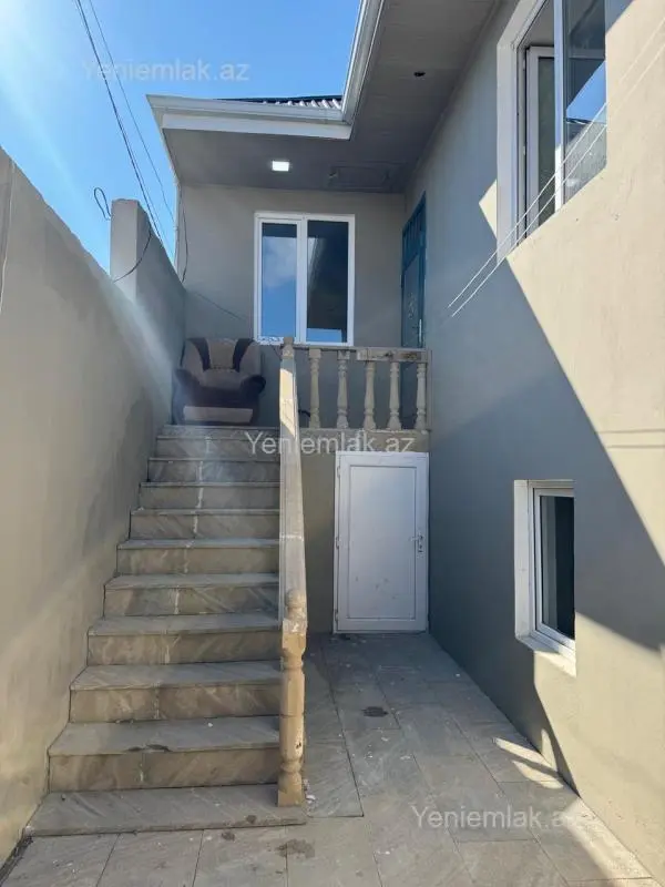 Satılır 2 otaqlı həyət evi 70 m²