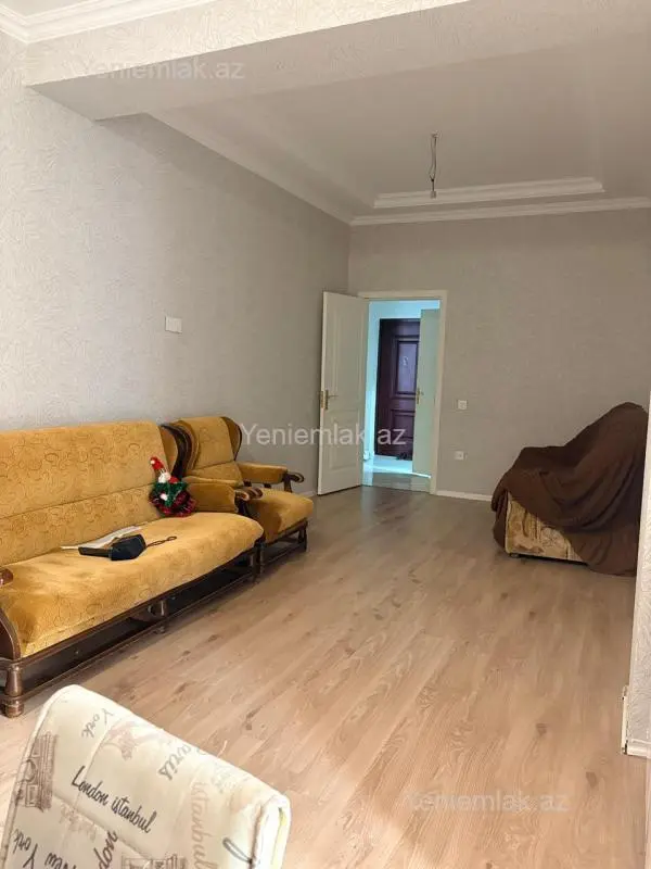 Satılır 2 otaqlı yeni tikili 75 m²