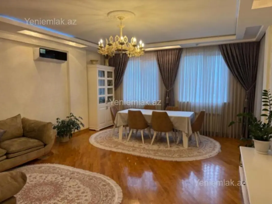 Satılır 3 otaqlı yeni tikili 120 m²