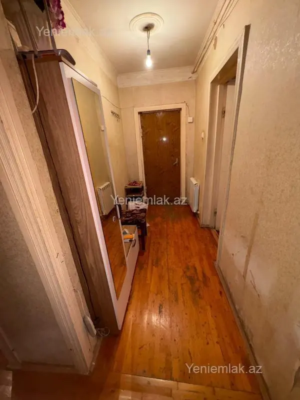 Satılır 3 otaqlı köhnə tikili 70 m²