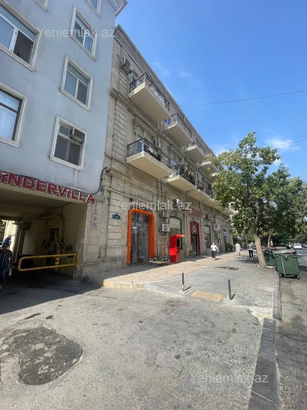 Satılır 1 otaqlı köhnə tikili 22 m²