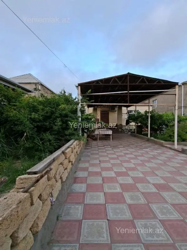 Satılır 3 otaqlı həyət evi 100 m²