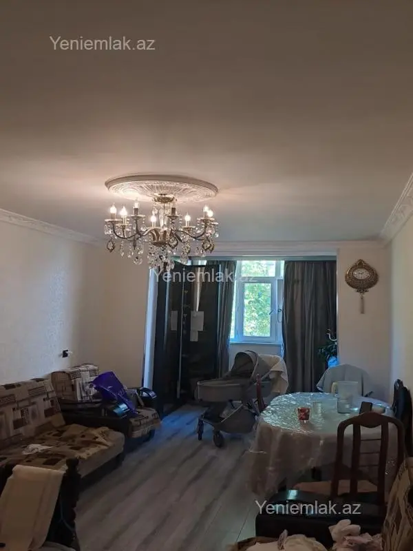 Satılır 3 otaqlı köhnə tikili 50 m²