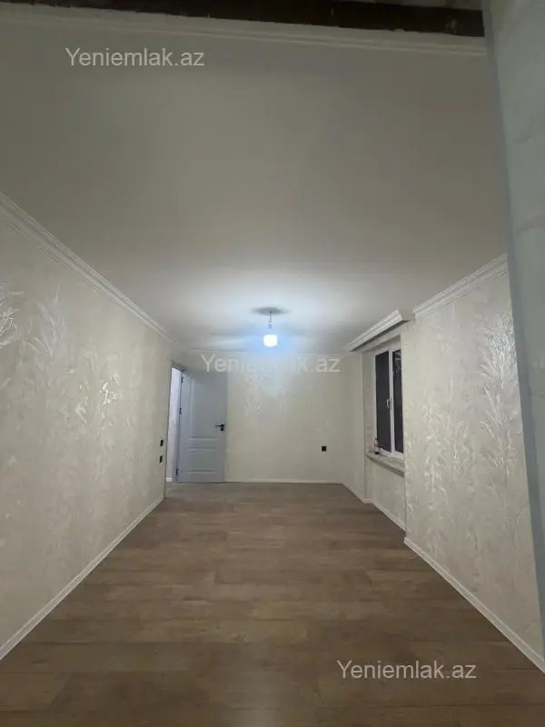 Satılır 1 otaqlı köhnə tikili 30 m²