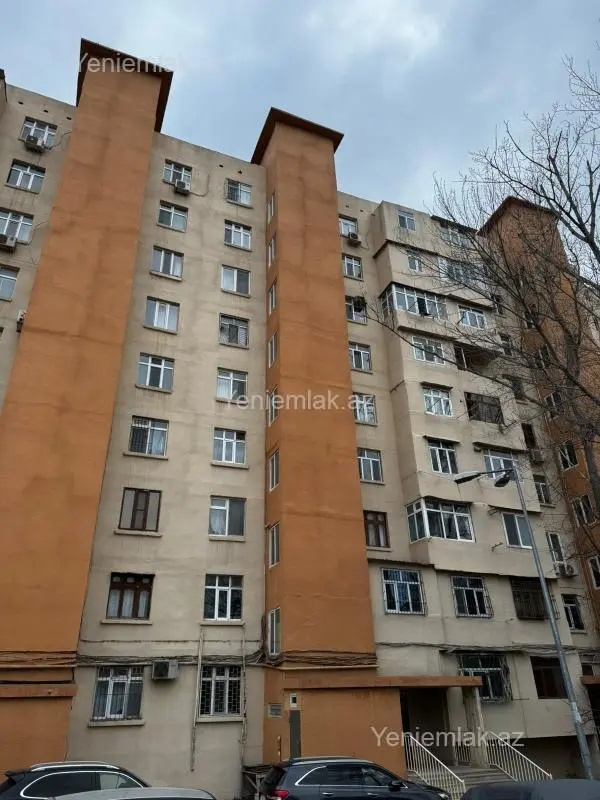 Satılır 3 otaqlı köhnə tikili 80 m²