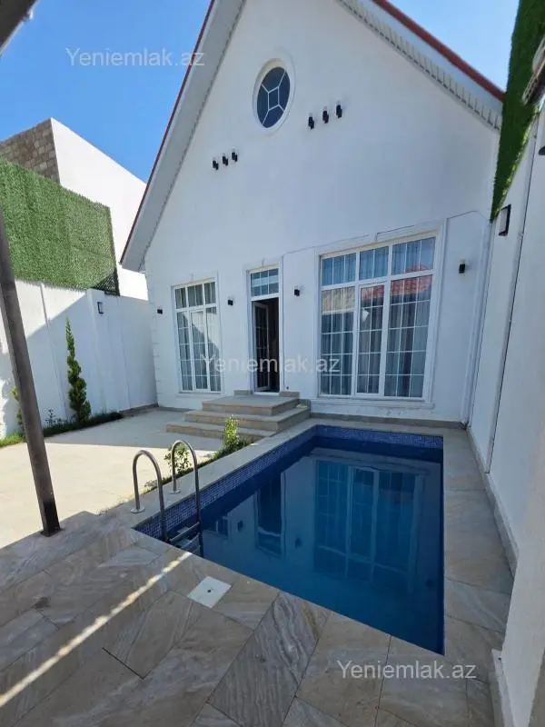 Satılır 4 otaqlı həyət evi 131 m²
