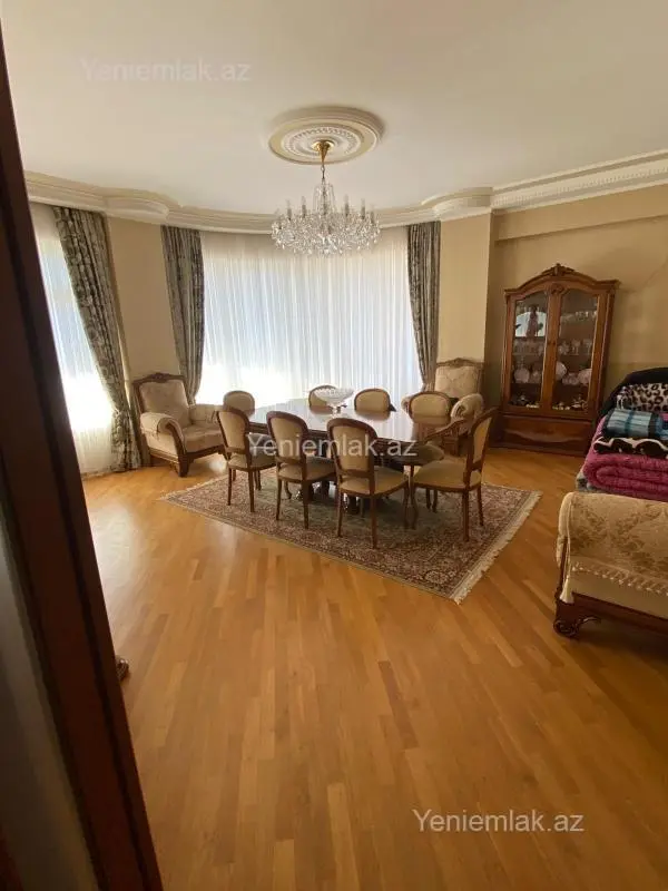Satılır 4 otaqlı yeni tikili 198 m²