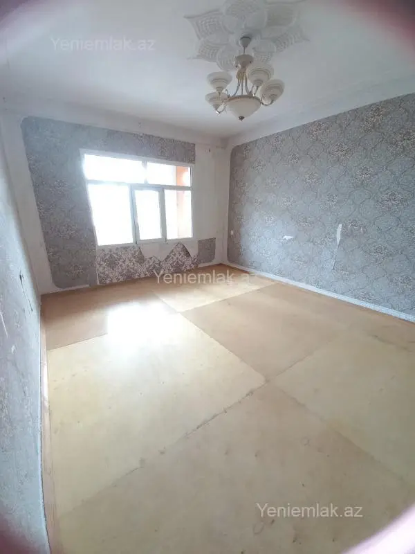 Satılır 3 otaqlı köhnə tikili 70 m²
