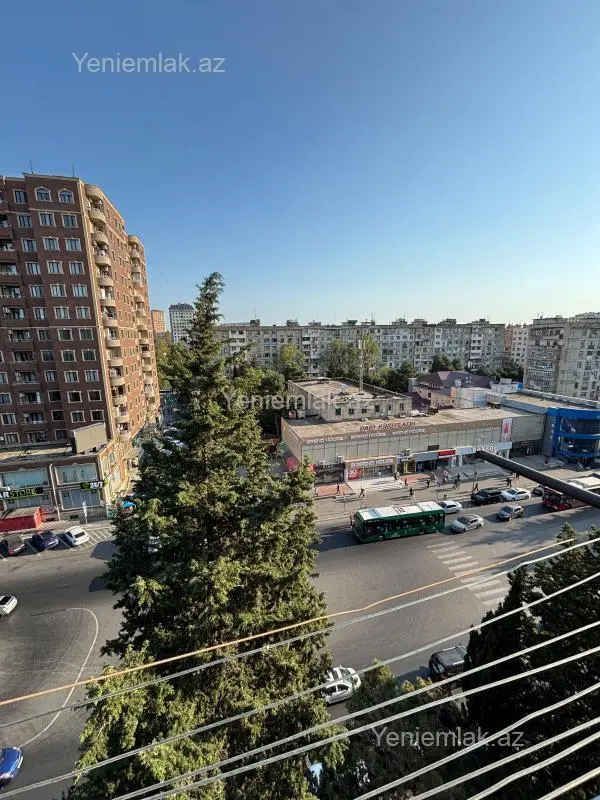 Satılır 2 otaqlı köhnə tikili 60 m²