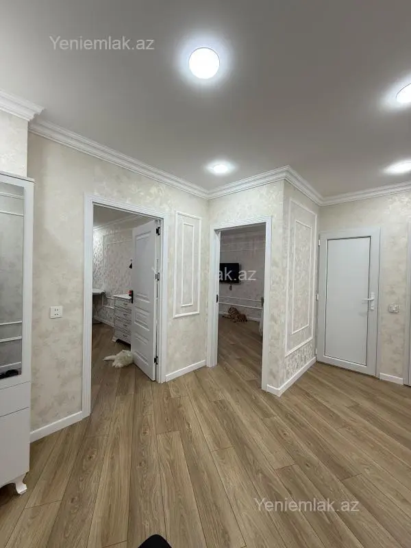 Satılır 3 otaqlı köhnə tikili 80 m²
