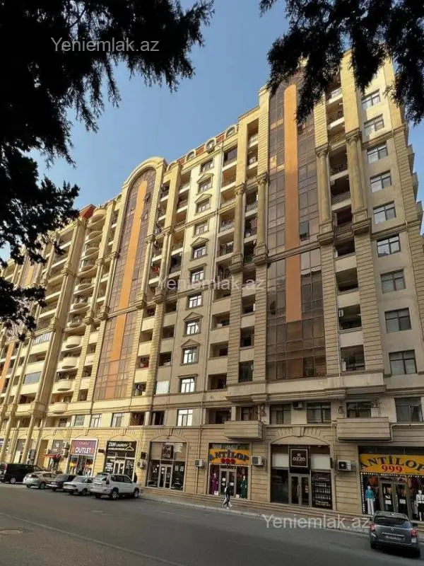 Satılır 2 otaqlı yeni tikili 75 m²