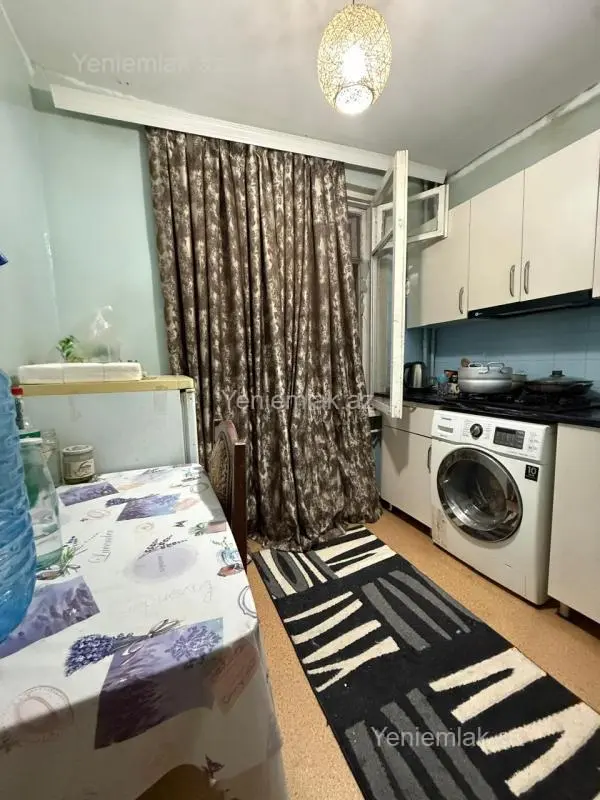 Satılır 1 otaqlı köhnə tikili 31 m²