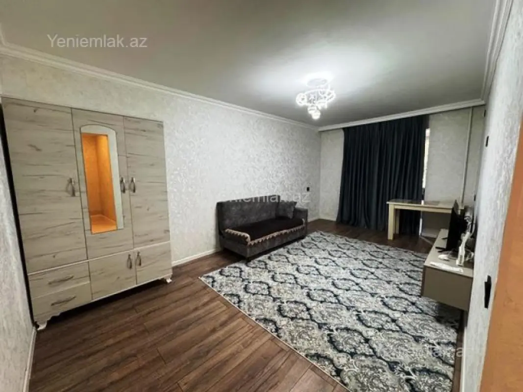 Satılır 2 otaqlı köhnə tikili 32 m²