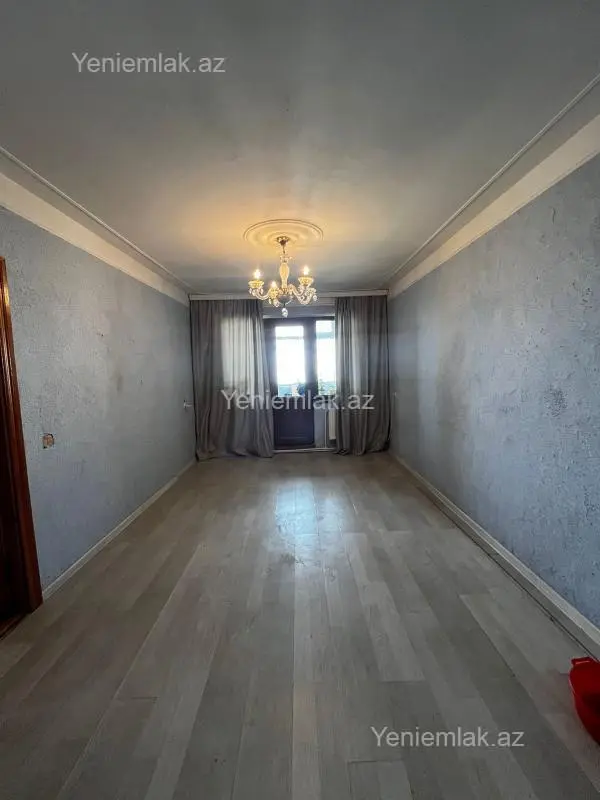 Satılır 2 otaqlı köhnə tikili 45 m²