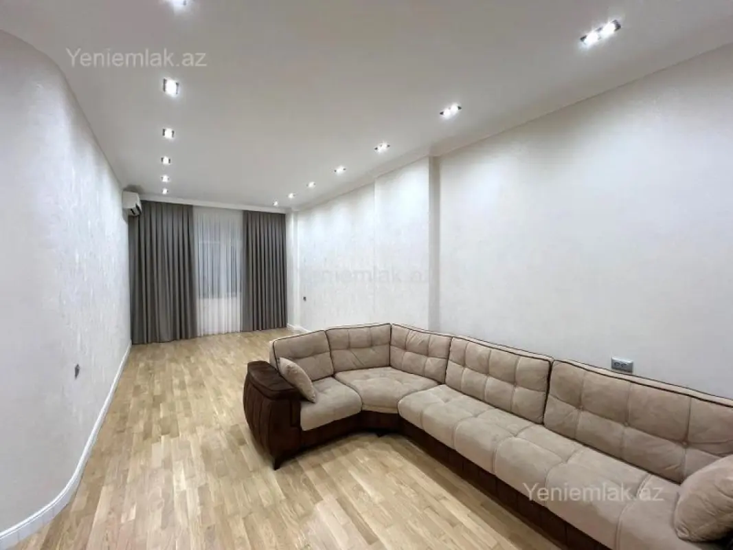 Satılır 4 otaqlı yeni tikili 175 m²