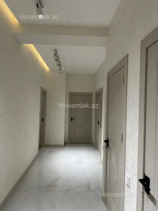 Satılır 2 otaqlı yeni tikili 85 m²