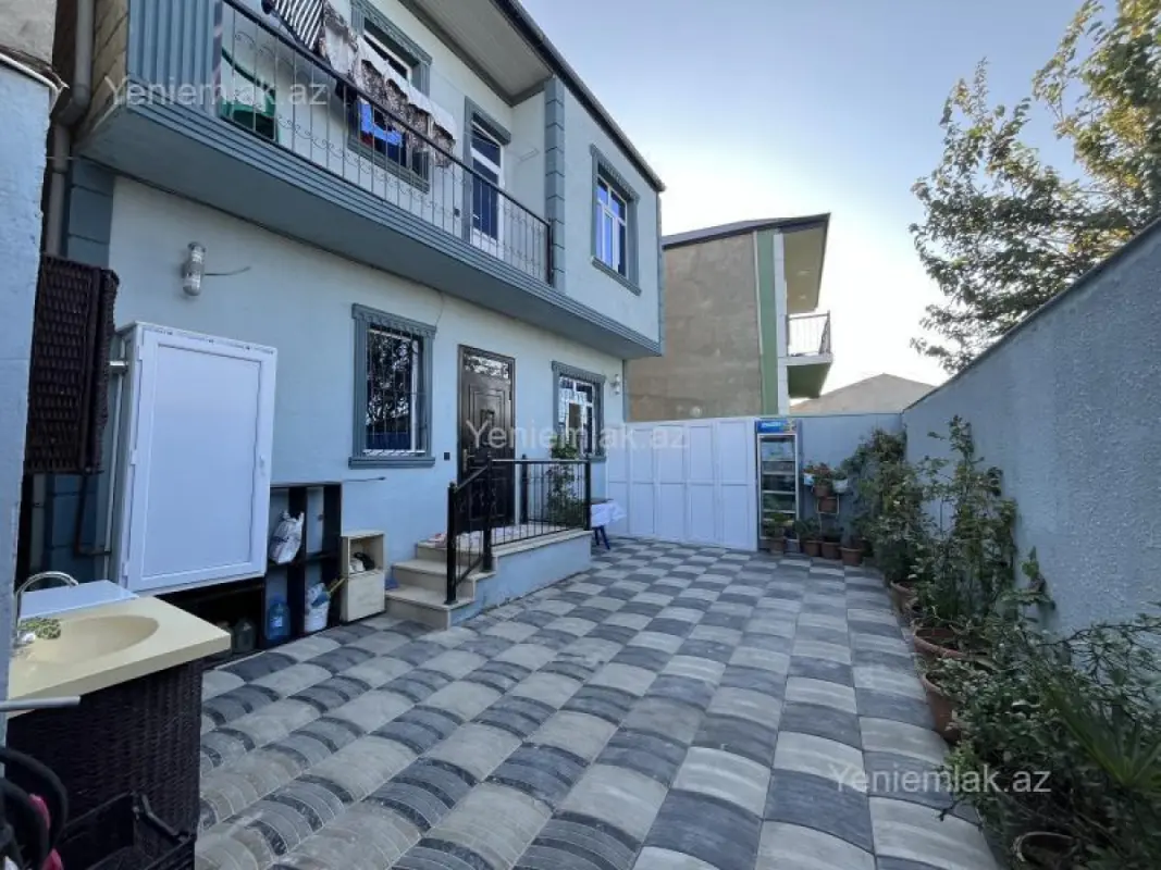 Satılır 4 otaqlı həyət evi 90 m²