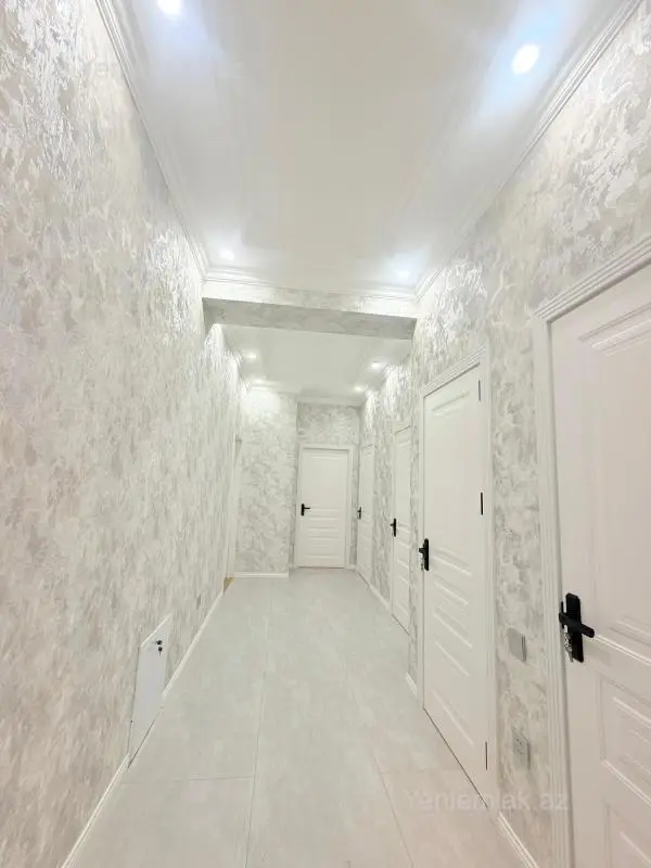 Satılır 3 otaqlı yeni tikili 85 m²