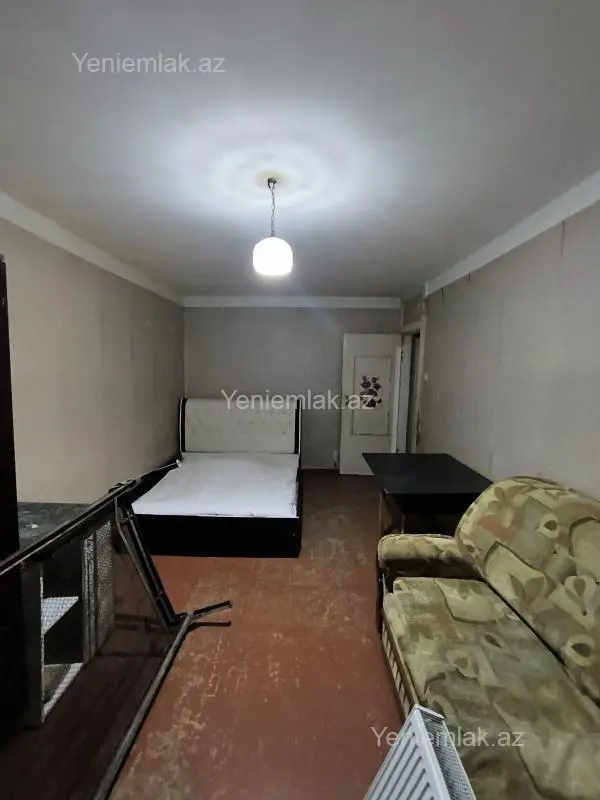 Satılır 1 otaqlı köhnə tikili 31 m²