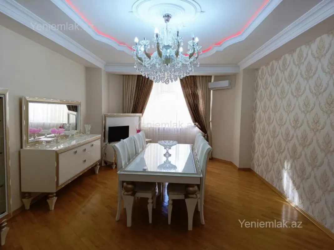 Satılır 3 otaqlı yeni tikili 145 m²