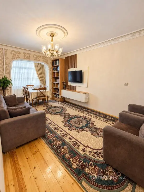 Satılır 3 otaqlı köhnə tikili 70 m²