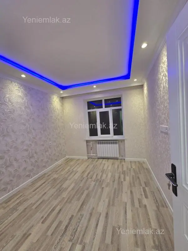 Satılır 2 otaqlı köhnə tikili 70 m²