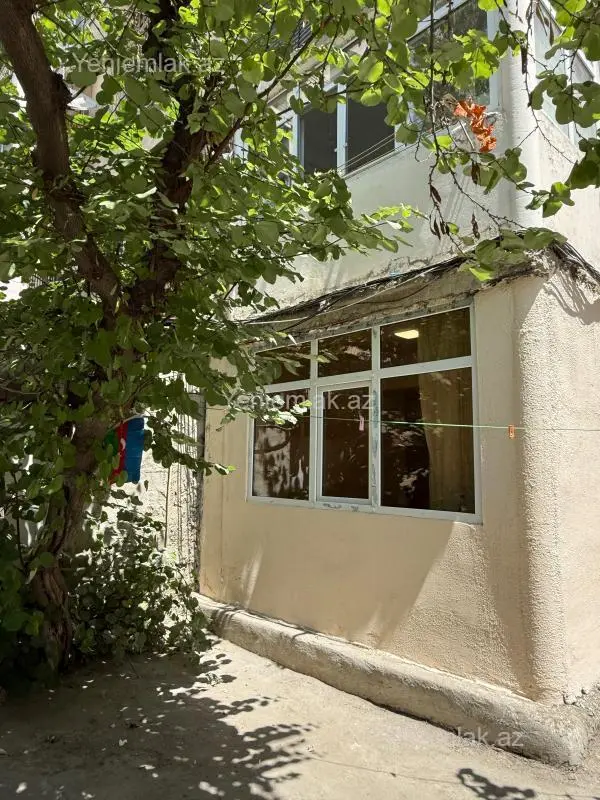 Satılır 2 otaqlı köhnə tikili 50 m²