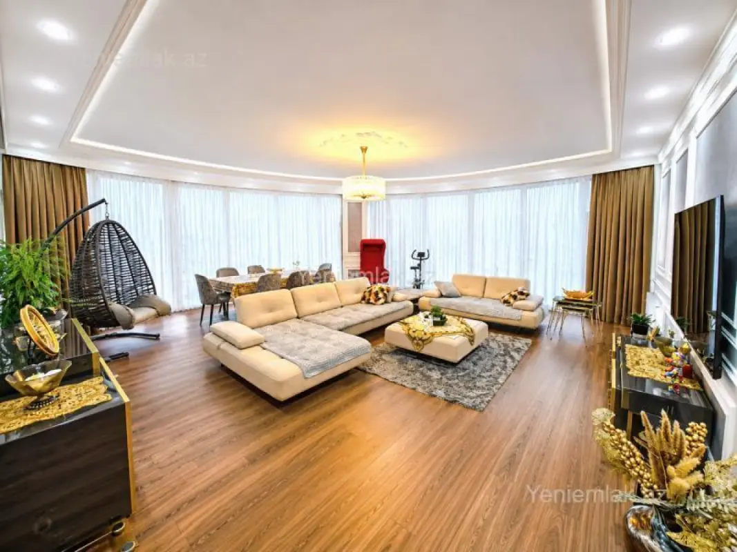 Satılır 3 otaqlı yeni tikili 160 m²