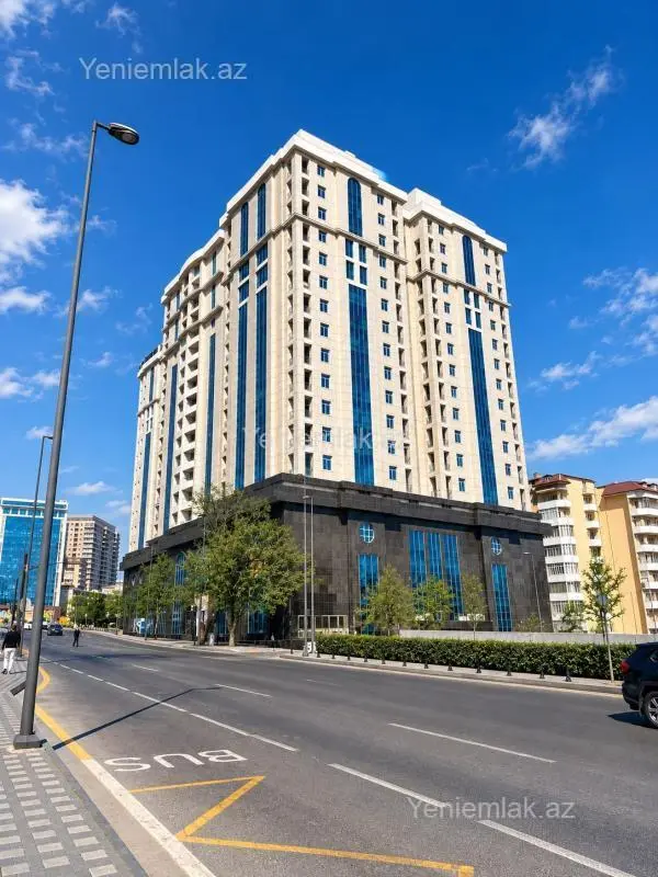 Satılır 5 otaqlı yeni tikili 185 m²