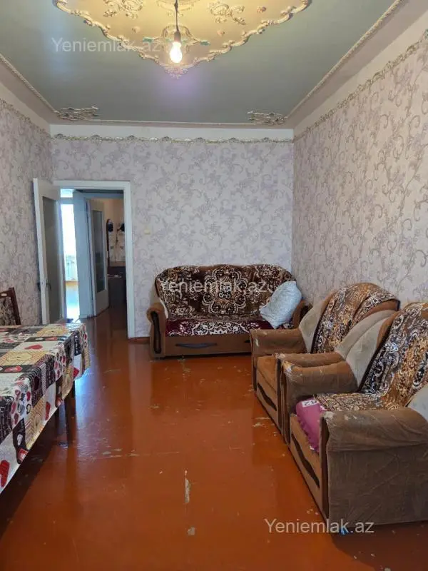 Satılır 2 otaqlı köhnə tikili 65 m²