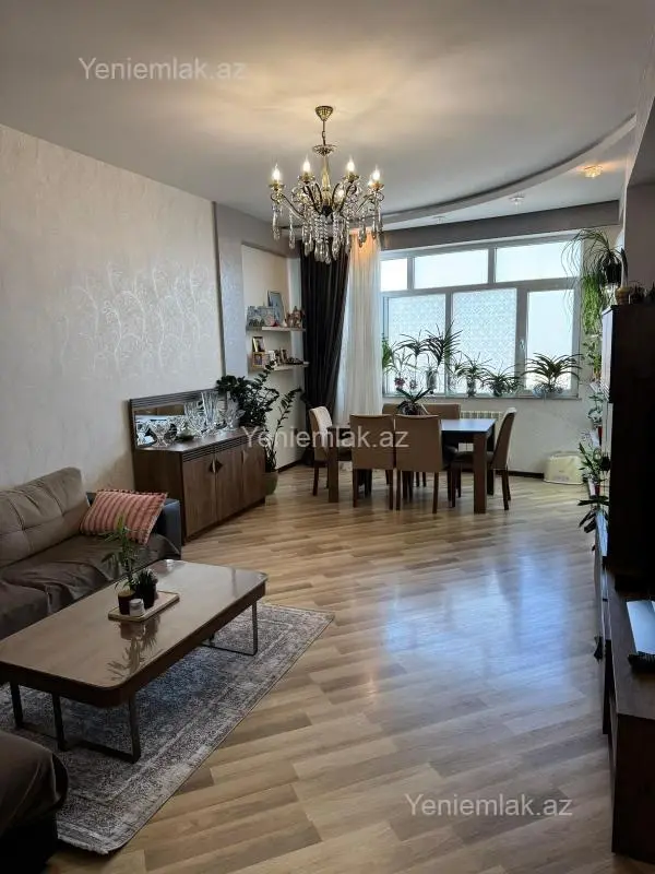 Satılır 4 otaqlı yeni tikili 127 m²