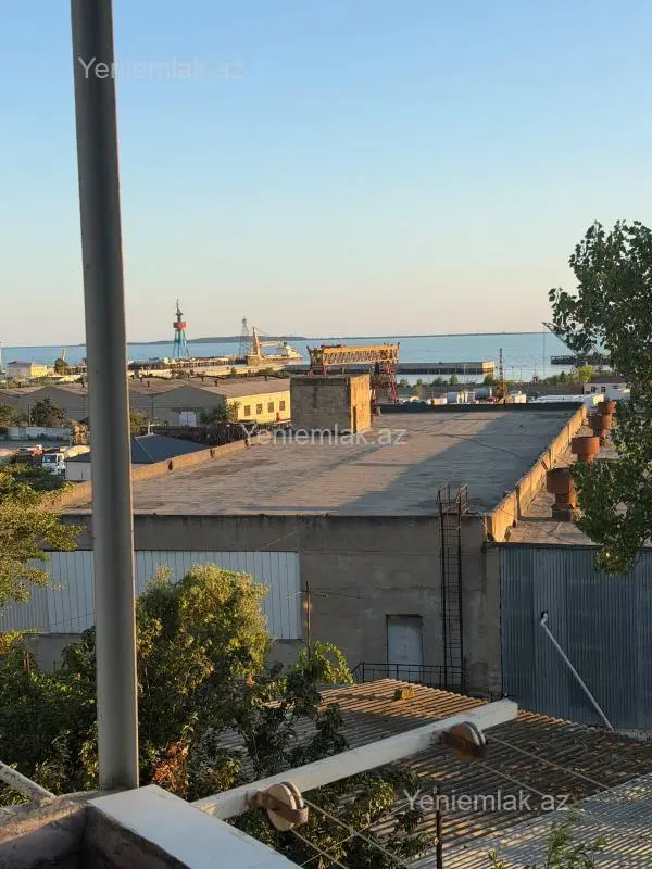 Satılır 2 otaqlı köhnə tikili 55 m²