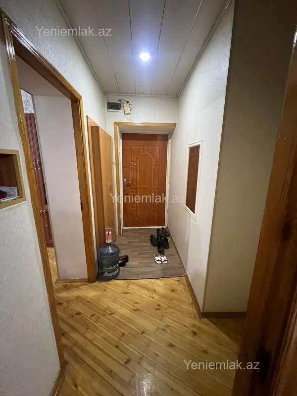 Satılır 3 otaqlı köhnə tikili 67 m²