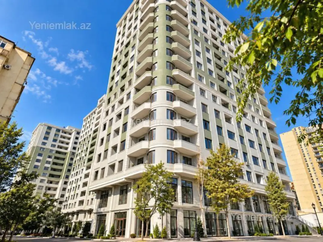 Satılır 4 otaqlı yeni tikili 178.6 m²
