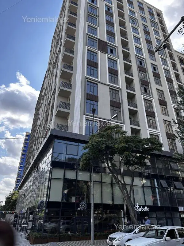 Satılır 3 otaqlı yeni tikili 147 m²
