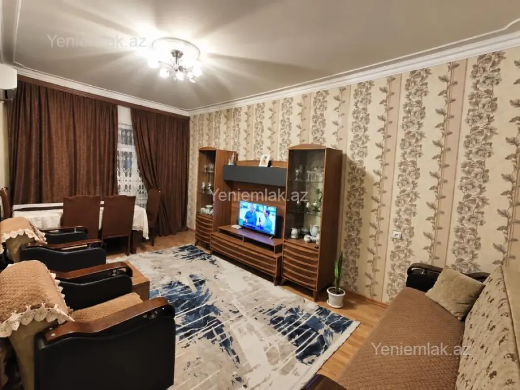 Satılır 2 otaqlı köhnə tikili 66 m²
