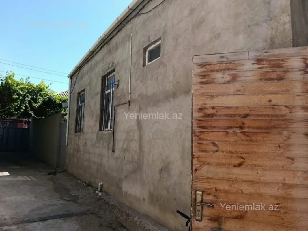 Satılır 3 otaqlı həyət evi 100 m²