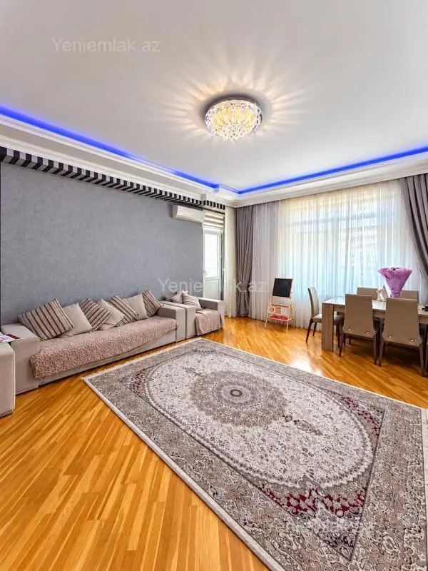Satılır 3 otaqlı yeni tikili 115 m²