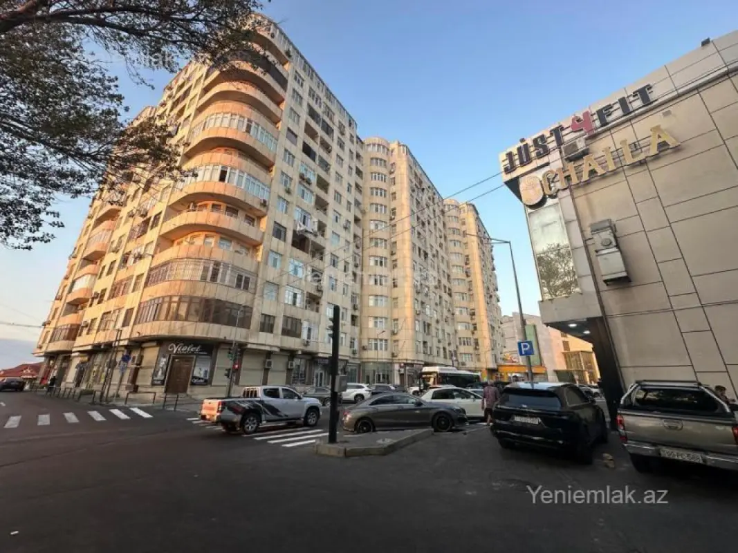 Satılır 2 otaqlı yeni tikili 85 m²