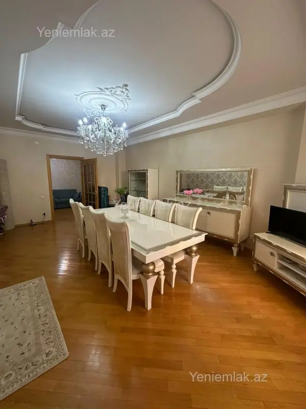 Satılır 3 otaqlı yeni tikili 140 m²