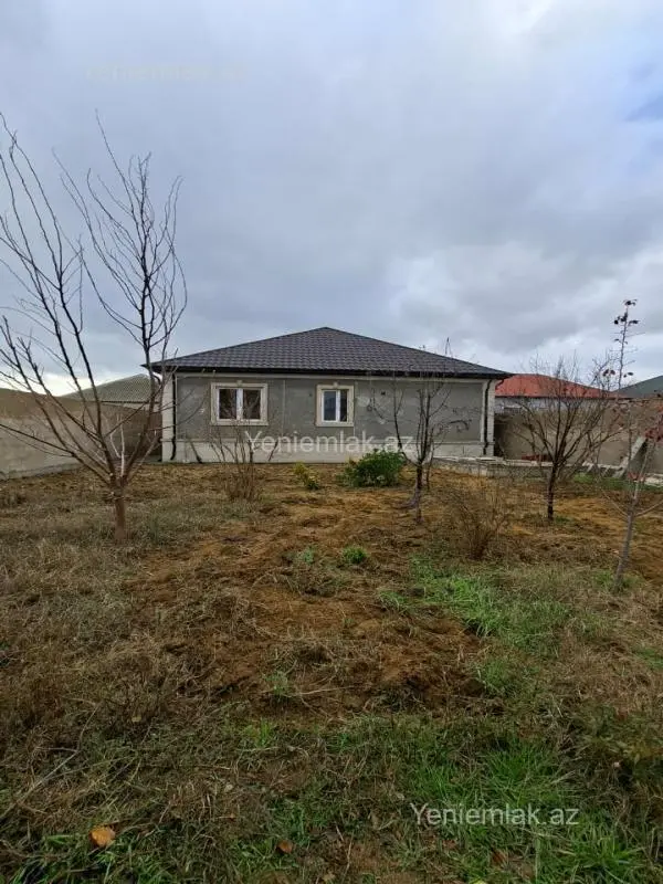 Satılır 3 otaqlı həyət evi 120 m²