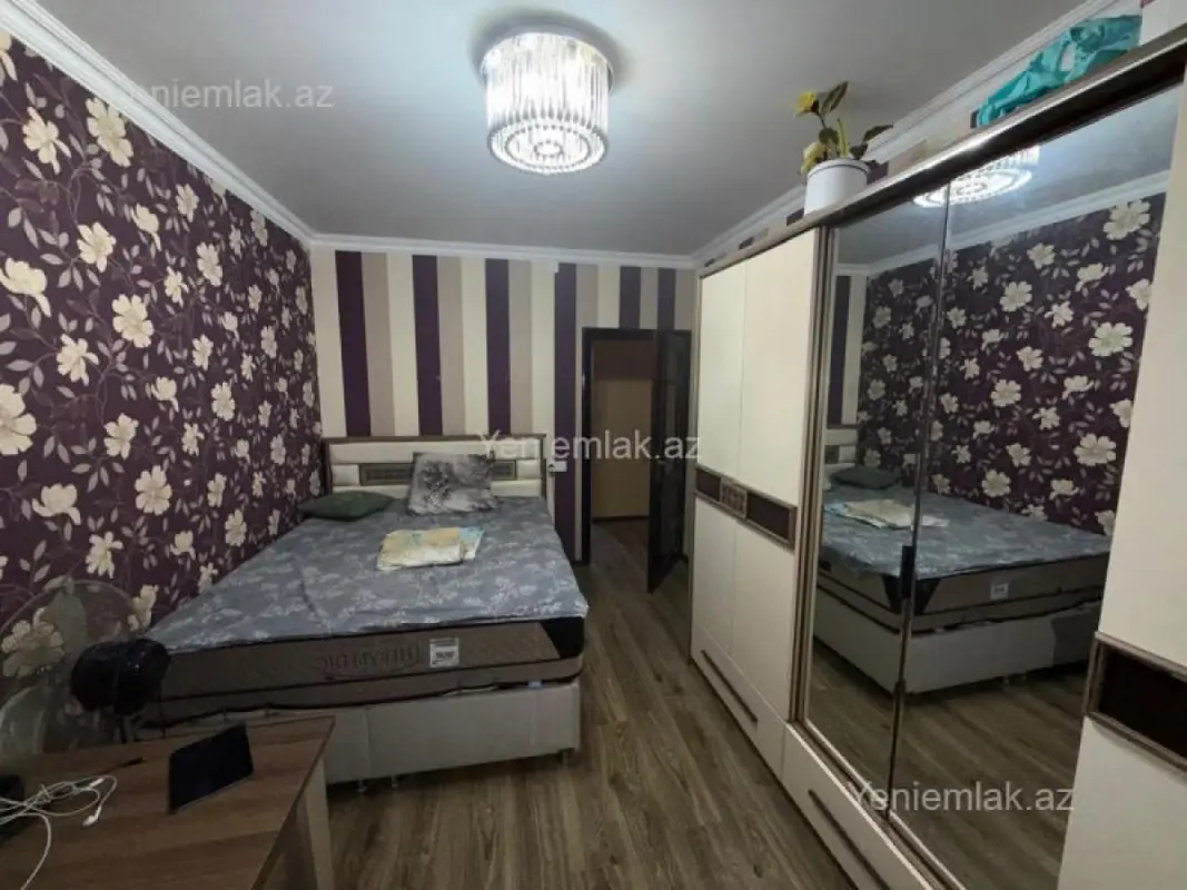 Satılır 3 otaqlı köhnə tikili 70 m²