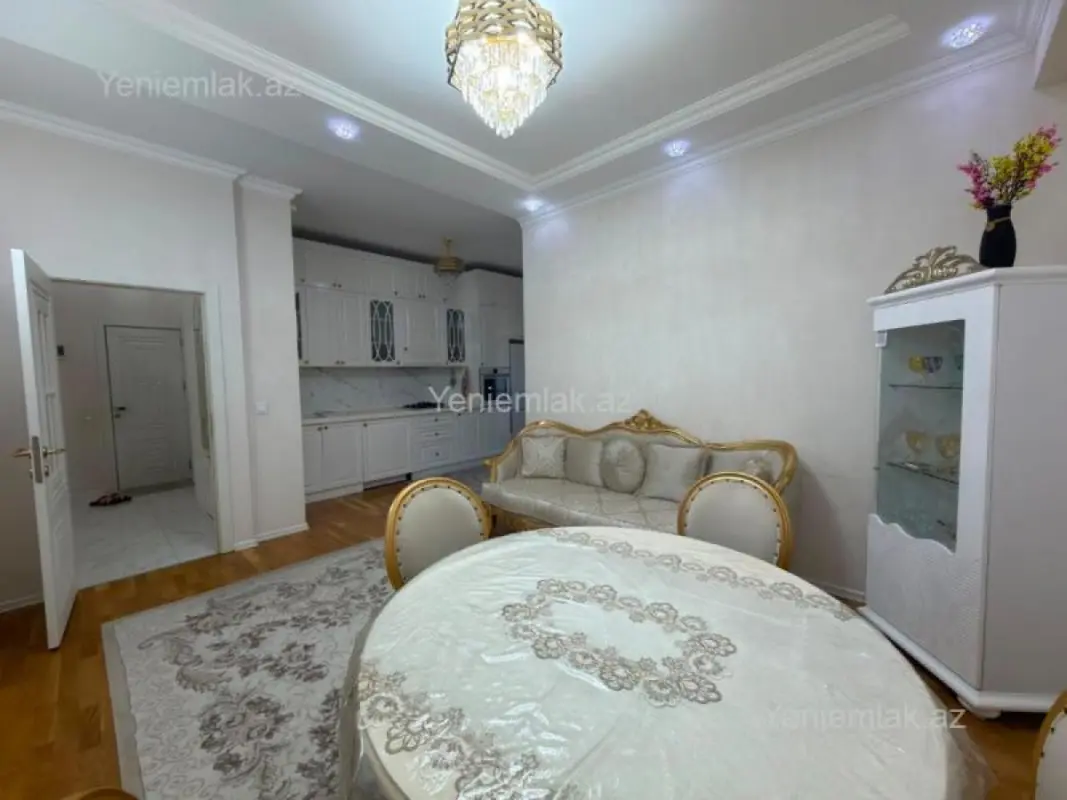 Satılır 3 otaqlı yeni tikili 70 m²