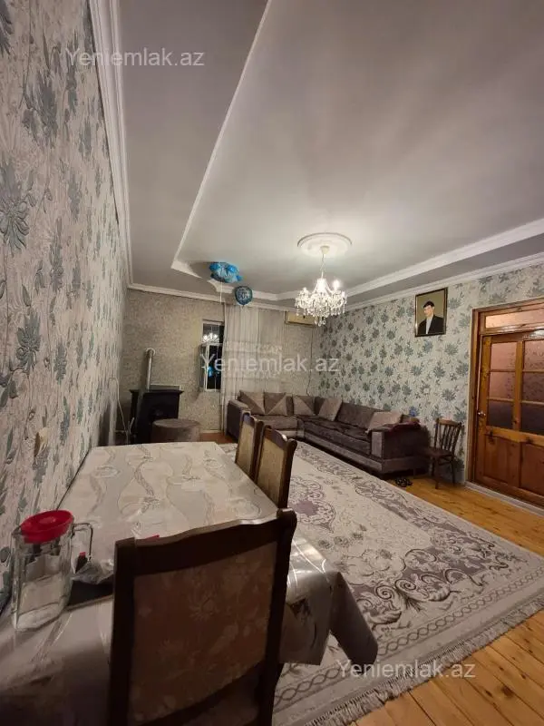 Satılır 4 otaqlı həyət evi 150 m²